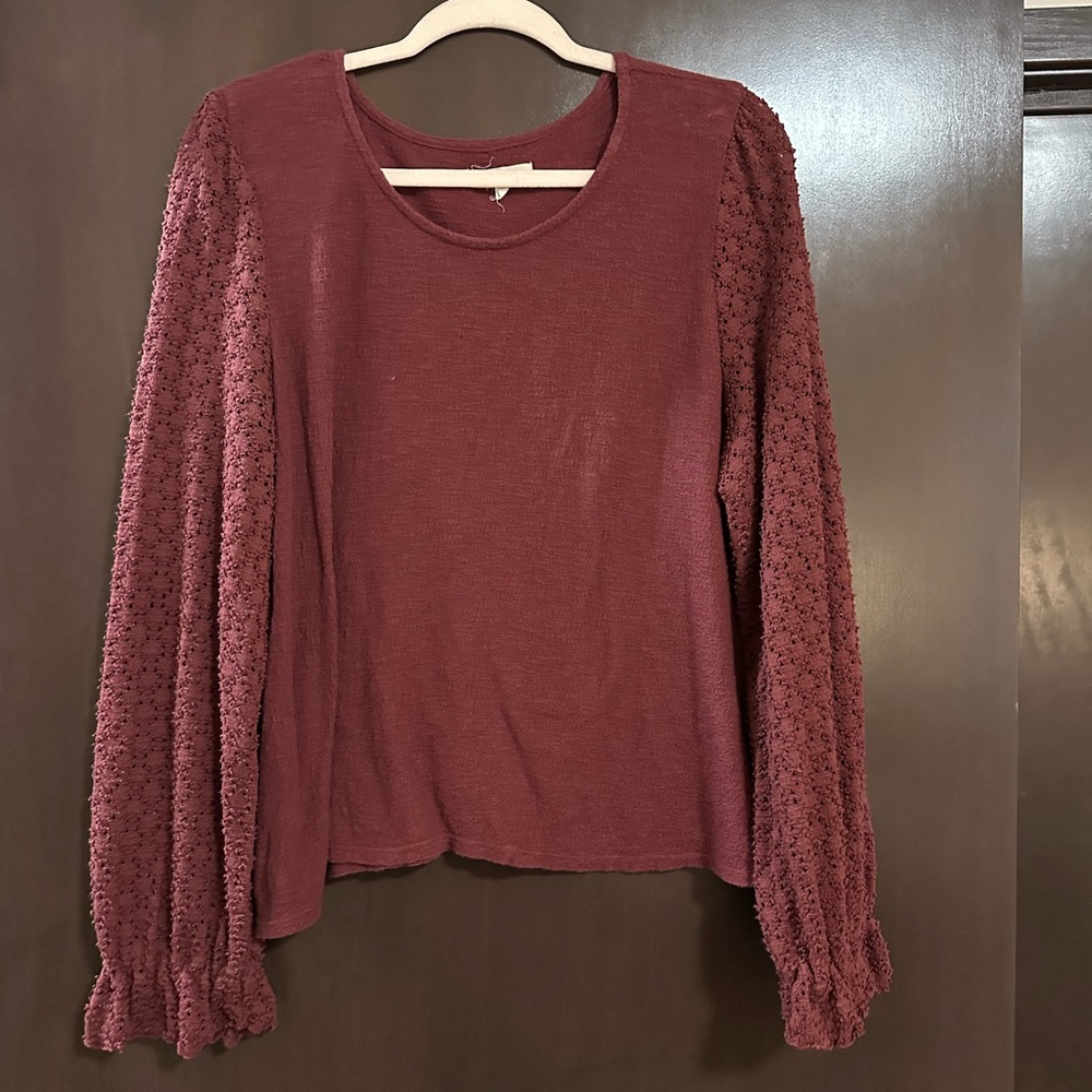 Madewell Textured Sleeve Top in Burgundy